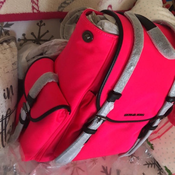 MK backpack new Rarest neon pink - Picture 2 of 5